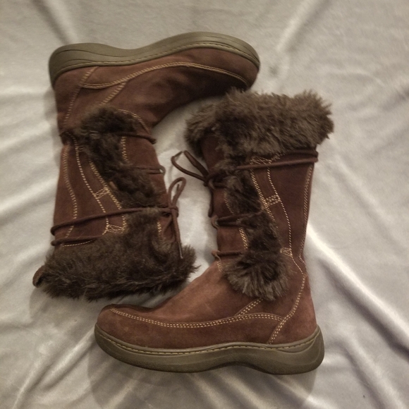 L.L. Bean Shoes - LL Bean Nordic waterproof brown suede pull on boot